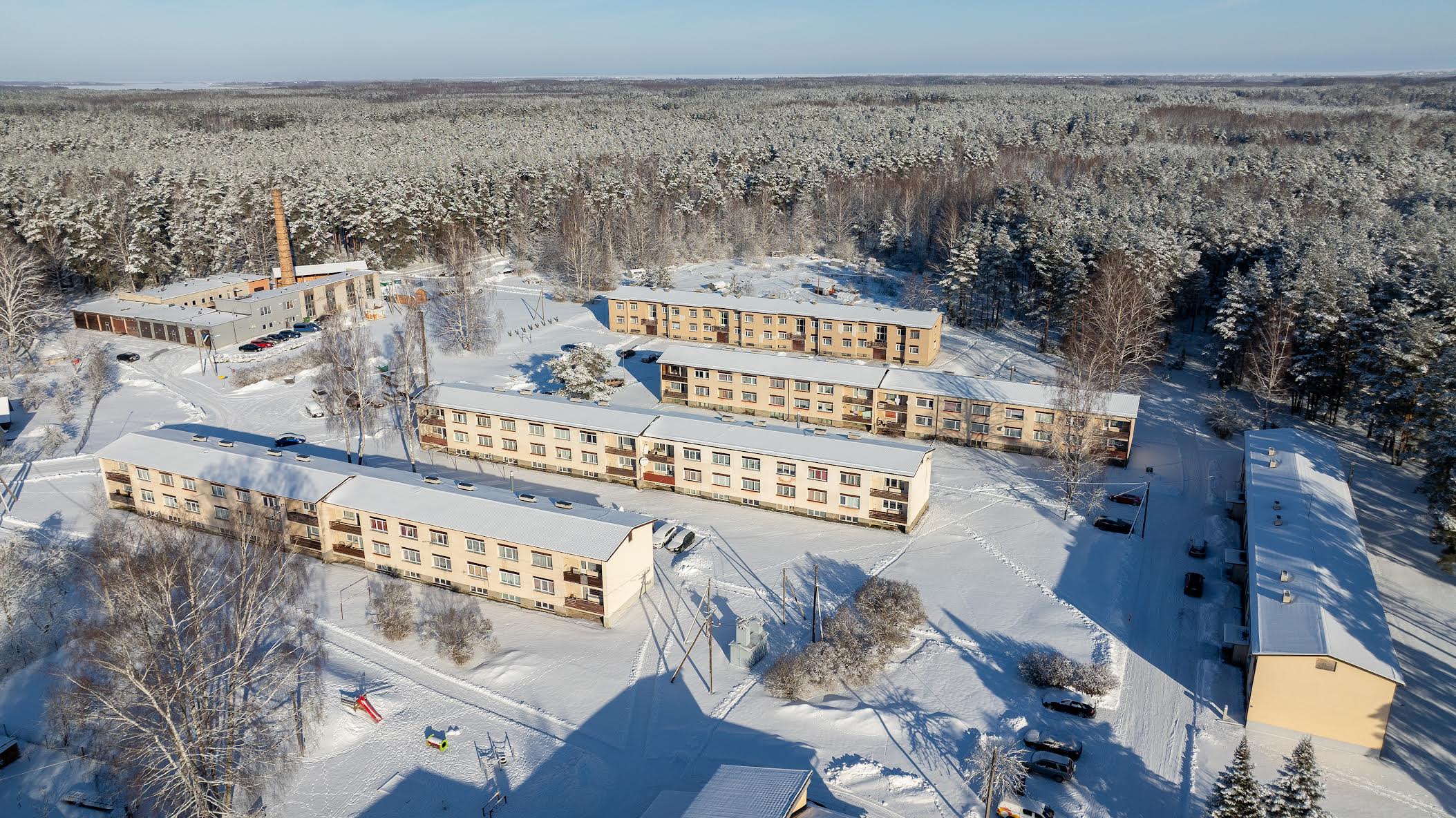 Sarnaselt varasematele aastatele leiab Setomaa vald ka seekord eelarvest 5000 eurot, et aidata piirkonna korteriühistutel oma maja korda vuntsida. Foto: AIGAR NAGEL